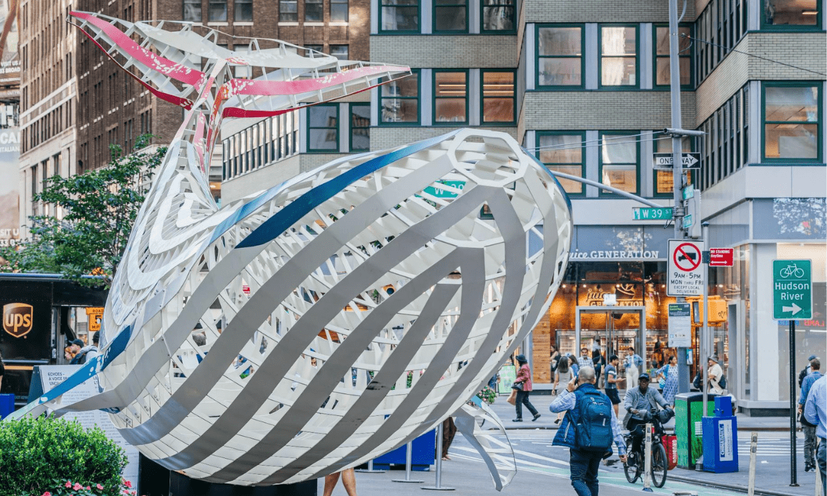 A Voice in the virtual city square