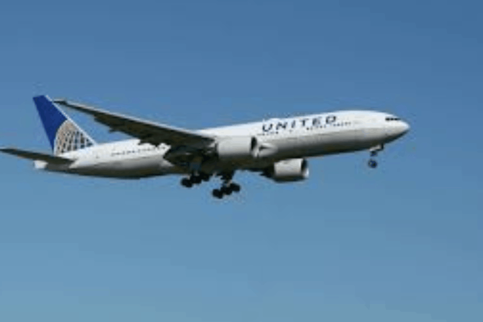 United airways Flight UA770 Emergency Diversion: complete Incident evaluation, causes, and Aviation safety Insights